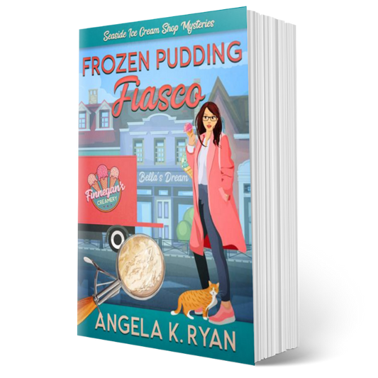 Frozen Pudding Fiasco (A Seaside Ice Cream Shop Mystery, Book 6), Paperback