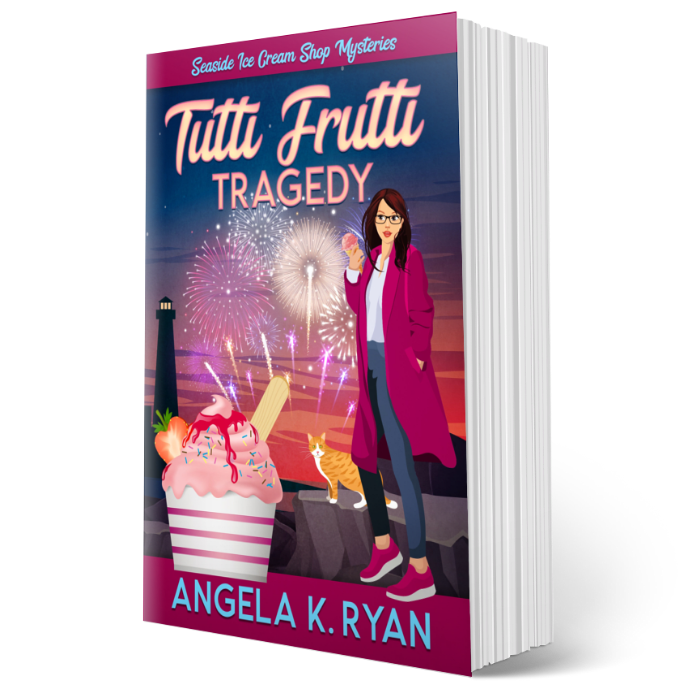 Tutti Frutti Tragedy (A Seaside Ice Cream Shop Mystery, Book 11), Paperback